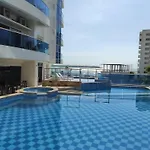 Un espacio sofisticado en medio de El Laguito Edificio Poseidon del Caribe