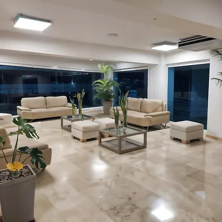Un Espacio Sofisticado En Medio De El Laguito Edificio Poseidon Del Caribe Apartment *