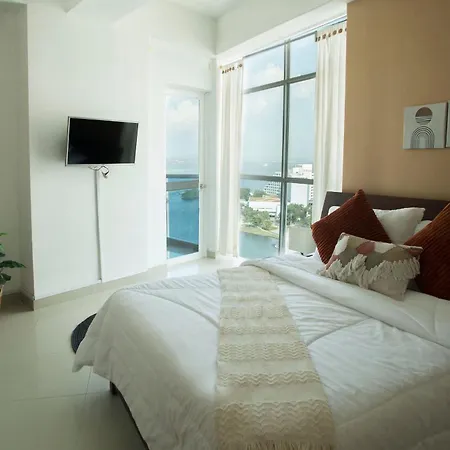 Un Espacio Sofisticado En Medio De El Laguito Edificio Poseidon Del Caribe Apartment